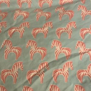 Serena and Lily crib sheet. Excellent used condition.